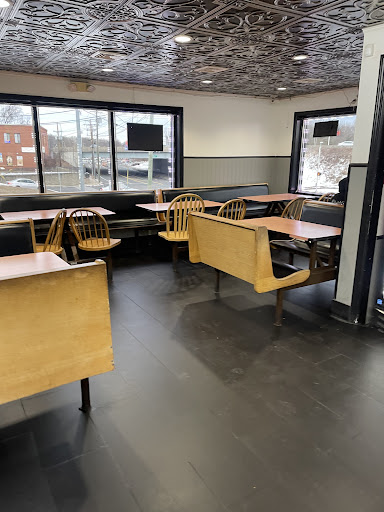 Photo of Mekahs Halal Spot - 403 Saw Mill Rd, West Haven, CT 06516