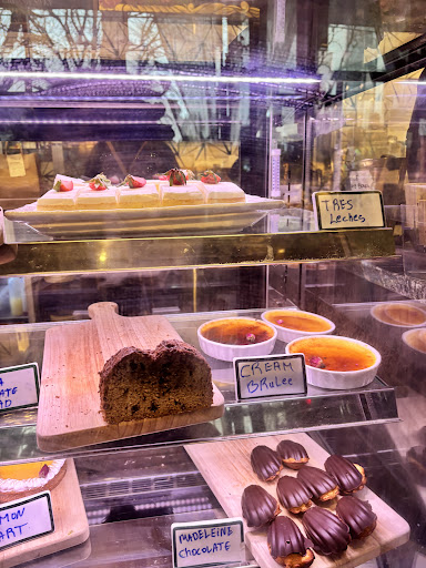 Photo of Pistachio Cafe - 911 Whalley Ave, New Haven, CT 06515