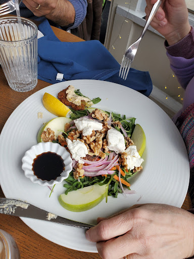 Photo of Midpoint Istanbul Fine Dining - 245 Crown St, New Haven, CT 06511