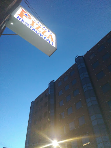 Photo of Town Pizza - 25 Whitney Ave, New Haven, CT 06510