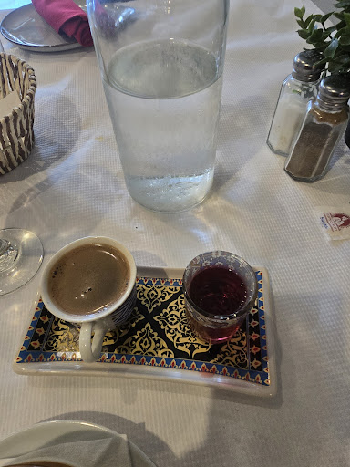 Photo of Istanbloom Mediterranean Restaurant - 4109 Penn Ave, Pittsburgh, PA 15224