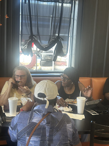 Photo of Loaded - 975 Cambridge Dr, Laplace, LA 70068