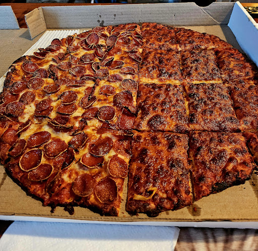 Photo of Newark Pizza House - 1234 W Church St, Newark, OH 43055