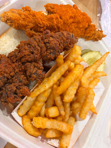 Photo of Dave's Hot Chicken - 619 W Main Rd, Middletown, RI 02842