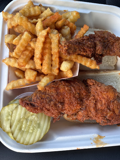 Photo of Dave's Hot Chicken - 619 W Main Rd, Middletown, RI 02842