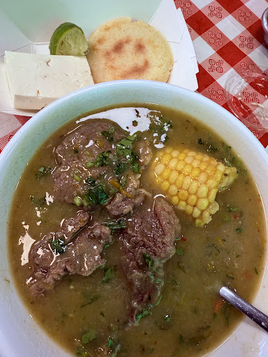 Photo of Fast Food Lake - 5646 Everglades Trail, Norcross, GA 30071