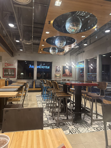 Photo of Raising Cane's Chicken Fingers - 1150 S 13th St, Norfolk, NE 68701