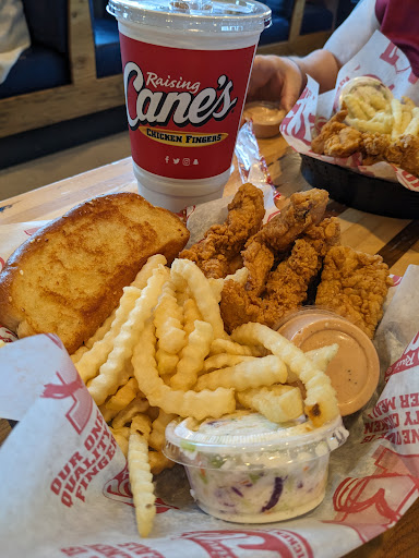 Photo of Raising Cane's Chicken Fingers - 1150 S 13th St, Norfolk, NE 68701