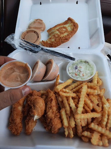 Photo of Raising Cane's Chicken Fingers - 1150 S 13th St, Norfolk, NE 68701