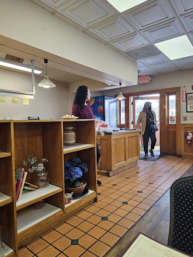 Photo of Uptowne Mediterranean Restaurant - 1000 Boston Tpke, Shrewsbury, MA 01545