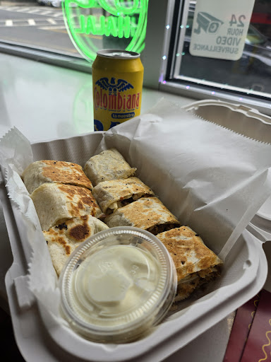 Photo of Red Royal Chicken & Mix Grill - 42-48 Norfolk St, Newark, NJ 07103