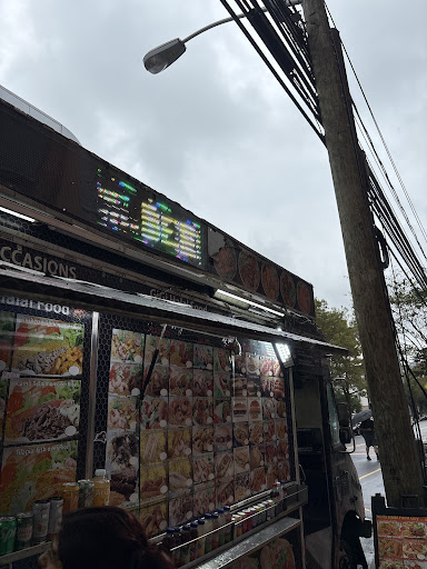 Photo of Gigi Halal Food - 184 Warren St, Newark, NJ 07103