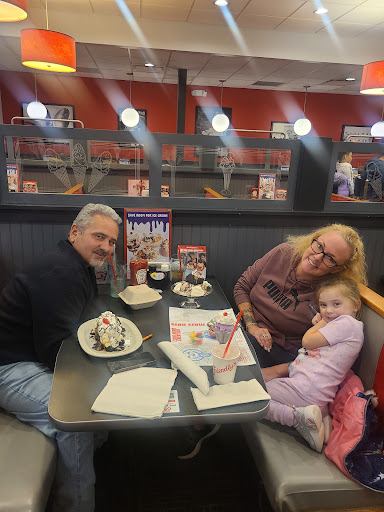 Photo of Friendly's - 70080 Sills Rd, Medford, NY 11763