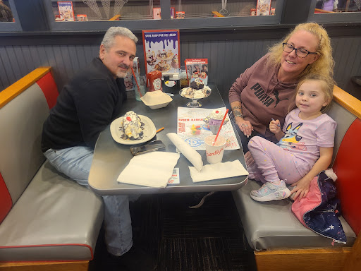 Photo of Friendly's - 70080 Sills Rd, Medford, NY 11763