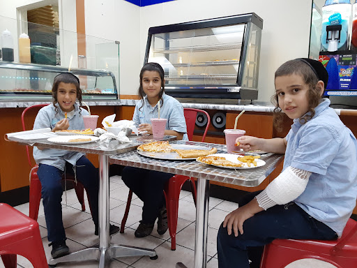 Photo of Cheese Xpress (In the Chevron) - 9970 W Oakland Park Blvd, Sunrise, FL 33351