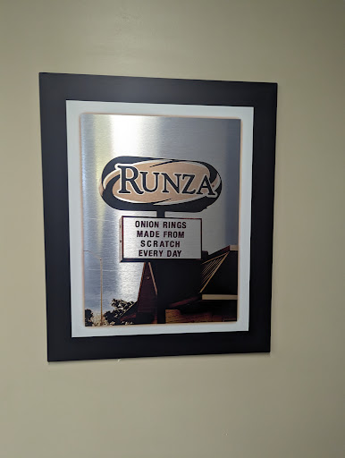 Photo of Runza Restaurant - 202 E Leota St, North Platte, NE 69101