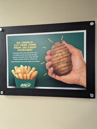 Photo of Runza Restaurant - 202 E Leota St, North Platte, NE 69101