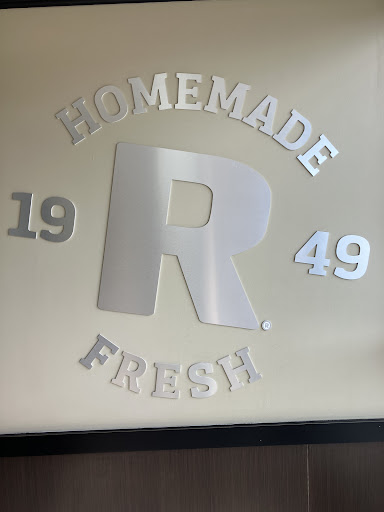 Photo of Runza Restaurant - 202 E Leota St, North Platte, NE 69101