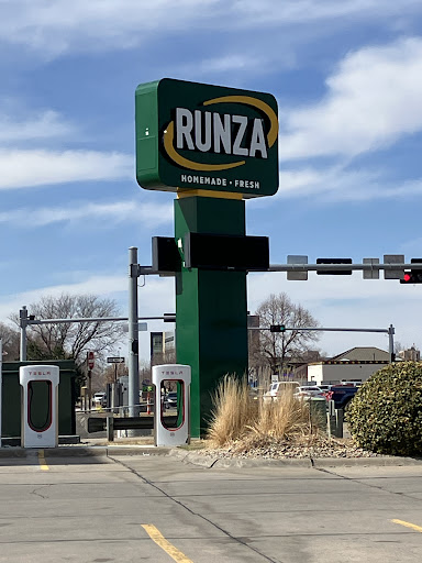Photo of Runza Restaurant - 202 E Leota St, North Platte, NE 69101