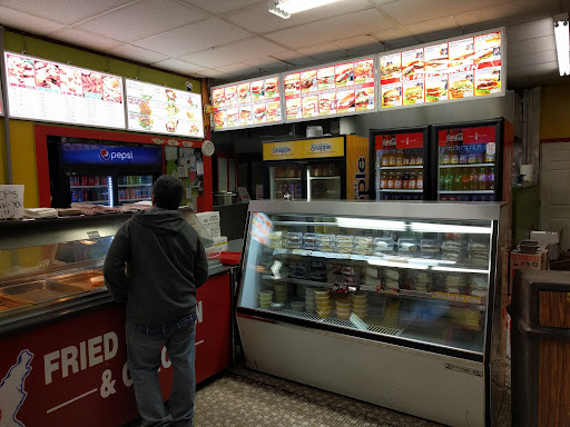 Photo of U.S Fried Chicken & PIZZA HALAL - 305 Walnut St, Springfield, MA 01109