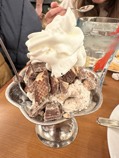 Photo of Friendly's - 54-56 Main St, Florence, MA 01062