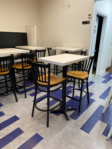 Photo of Gveenah - 844 Farmington Ave, West Hartford, CT 06119