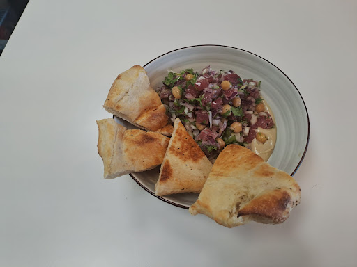 Photo of Gveenah - 844 Farmington Ave, West Hartford, CT 06119