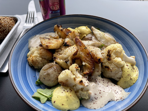 Photo of Gveenah - 844 Farmington Ave, West Hartford, CT 06119