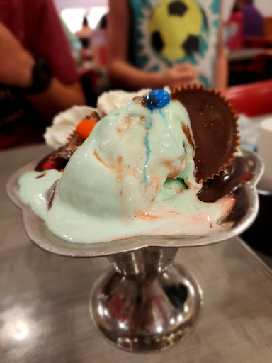 Photo of Friendly's - 105 W Town St, Norwich, CT 06360