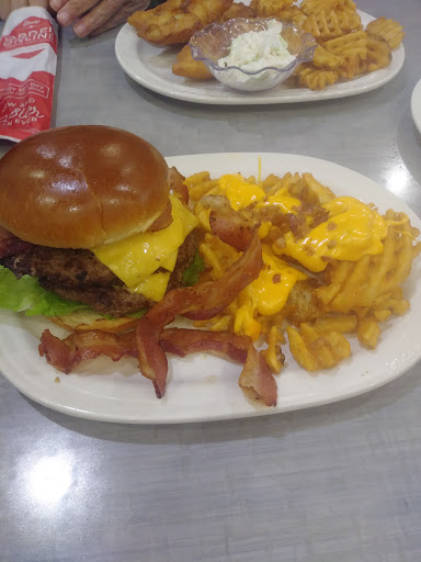 Photo of Friendly's - 105 W Town St, Norwich, CT 06360