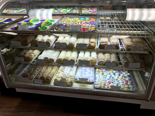 Photo of Jaarsma Bakery - 201 A Ave E, Oskaloosa, IA 52577