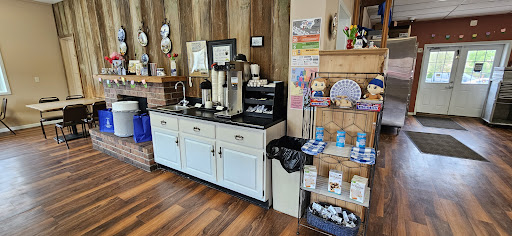 Photo of Jaarsma Bakery - 201 A Ave E, Oskaloosa, IA 52577