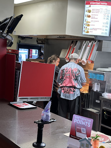 Photo of Wendy's - 604 A Ave W, Oskaloosa, IA 52577