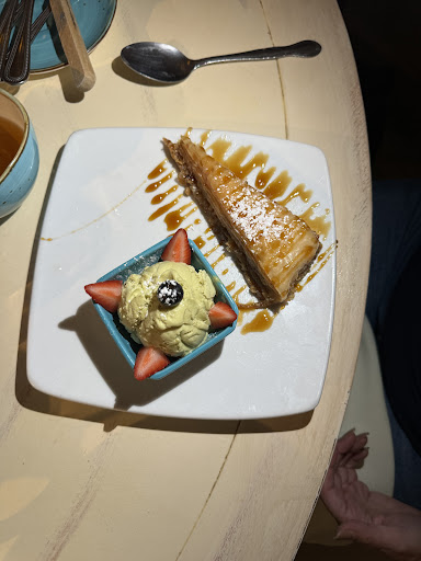 Photo of Mezza Mediterranean - 22 Jefferson Ave, Westwood, NJ 07675