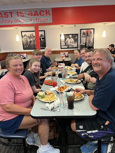 Photo of Friendly's - 4189 Mountain Rd, Pasadena, MD 21122