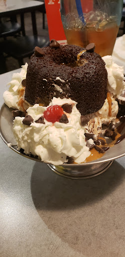 Photo of Friendly's - 4189 Mountain Rd, Pasadena, MD 21122