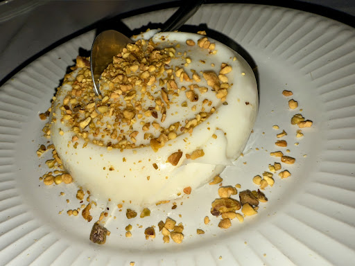 Photo of Kamils Restaurant - 1489 Main Ave, Clifton, NJ 07011