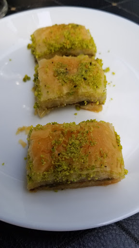 Photo of Kamils Restaurant - 1489 Main Ave, Clifton, NJ 07011