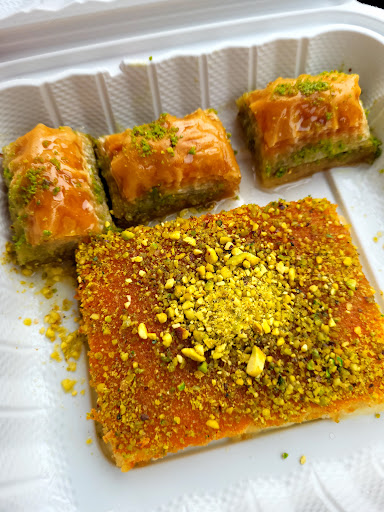 Photo of Kamils Restaurant - 1489 Main Ave, Clifton, NJ 07011