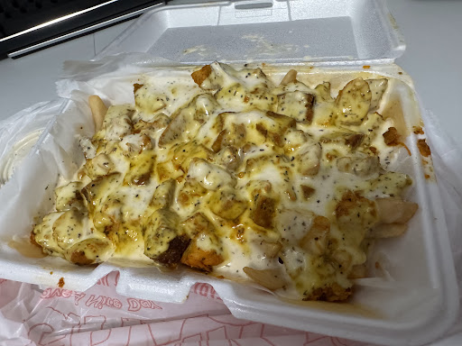 Photo of Maryams Halal Taste of New York - 1600 Oakland Park Ave, Columbus, OH 43224