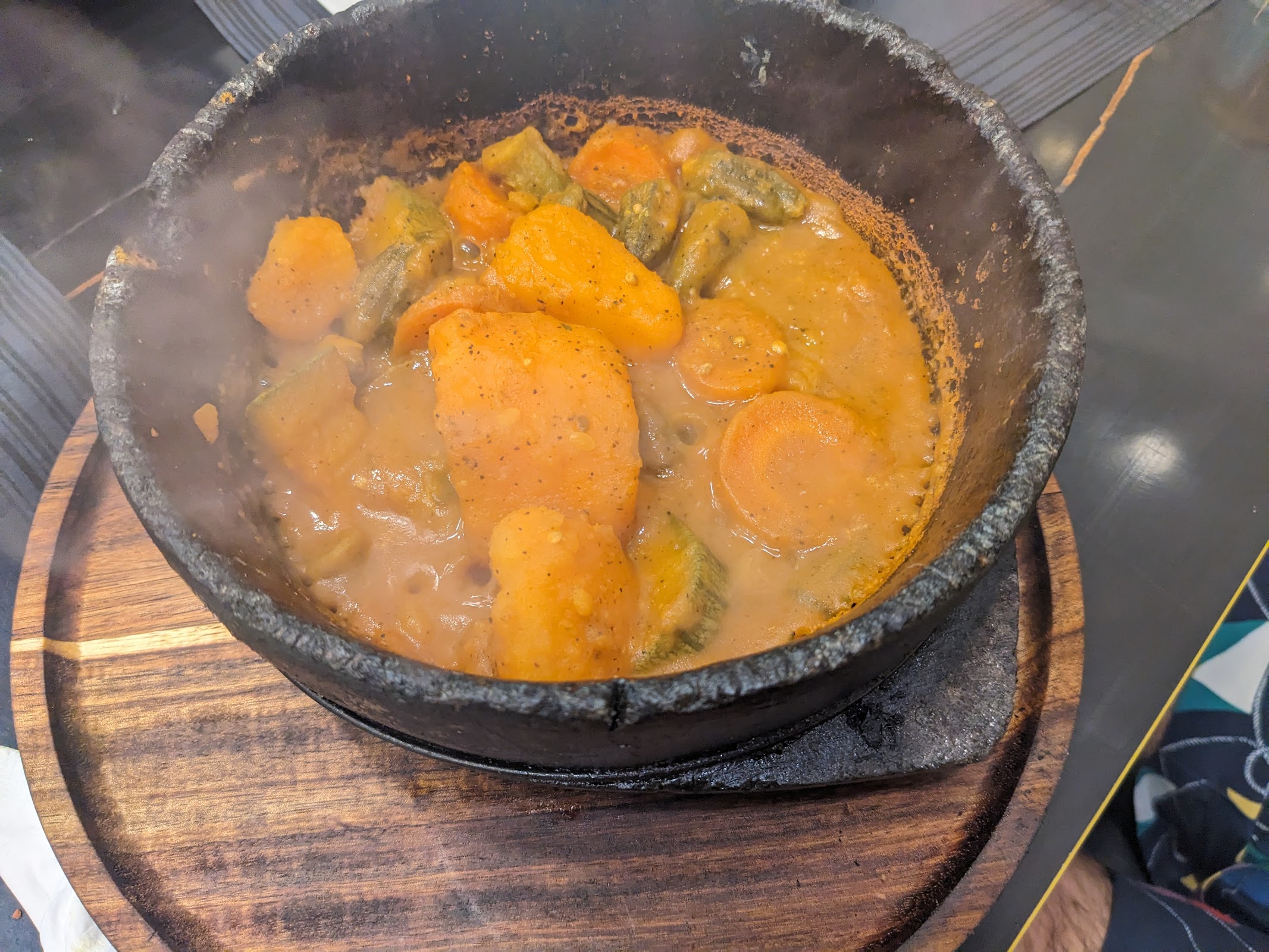 Photo of Reef Al–Yemen Restaurant — مطعم ريف اليمن - 655 Morris Park Ave, Bronx, NY 10462