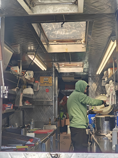 Photo of Ettooo's Halal Food Truck - 8 N 46th St, Philadelphia, PA 19139