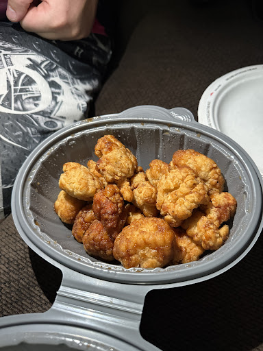 Photo of Pizza Hut - 505 E Sioux Ave, Pierre, SD 57501