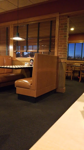Photo of Pizza Hut - 505 E Sioux Ave, Pierre, SD 57501