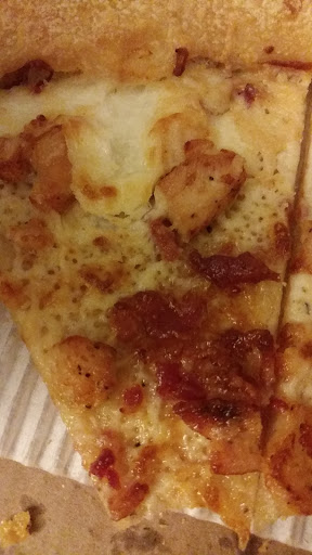 Photo of Pizza Hut - 505 E Sioux Ave, Pierre, SD 57501