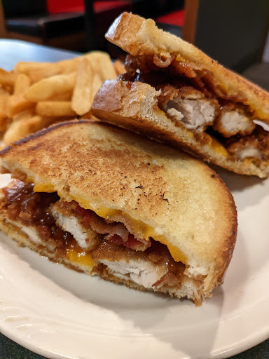 Photo of Friendly's - 100 Premium Outlets Dr, Blackwood, NJ 08012