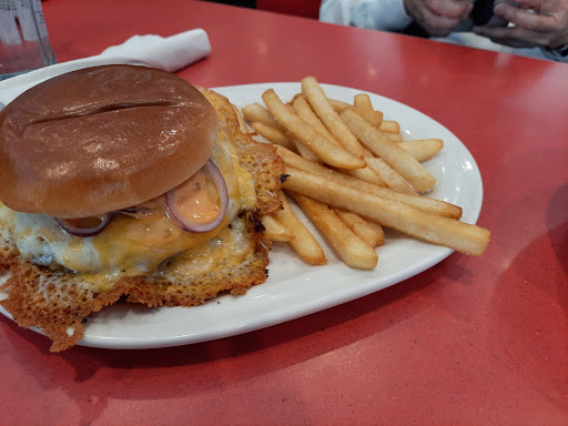 Photo of Friendly's - 100 Premium Outlets Dr, Blackwood, NJ 08012