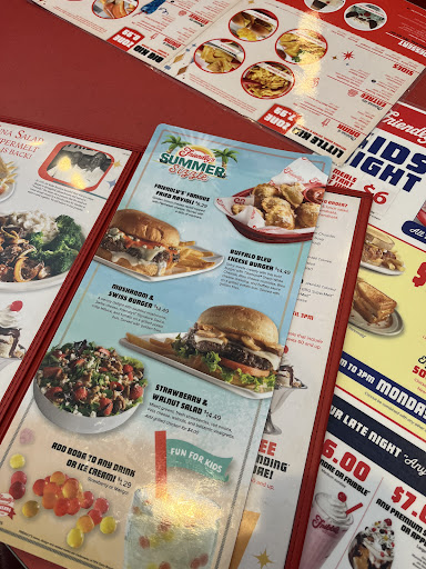 Photo of Friendly's - 100 Premium Outlets Dr, Blackwood, NJ 08012