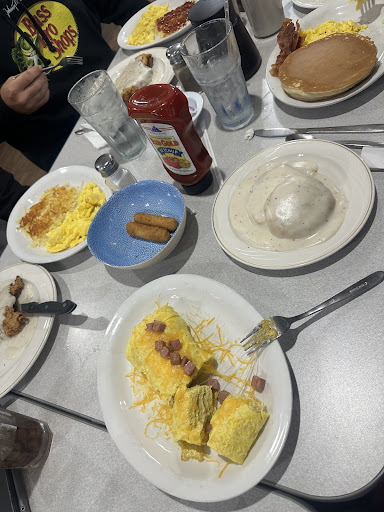 Photo of Julian's Diner - 1897 S Madison St, Webb City, MO 64870