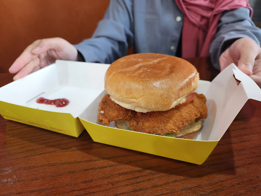 Photo of Shah's Halal Food - Stroudsburg - 1535 N 9th St, Stroudsburg, PA 18360